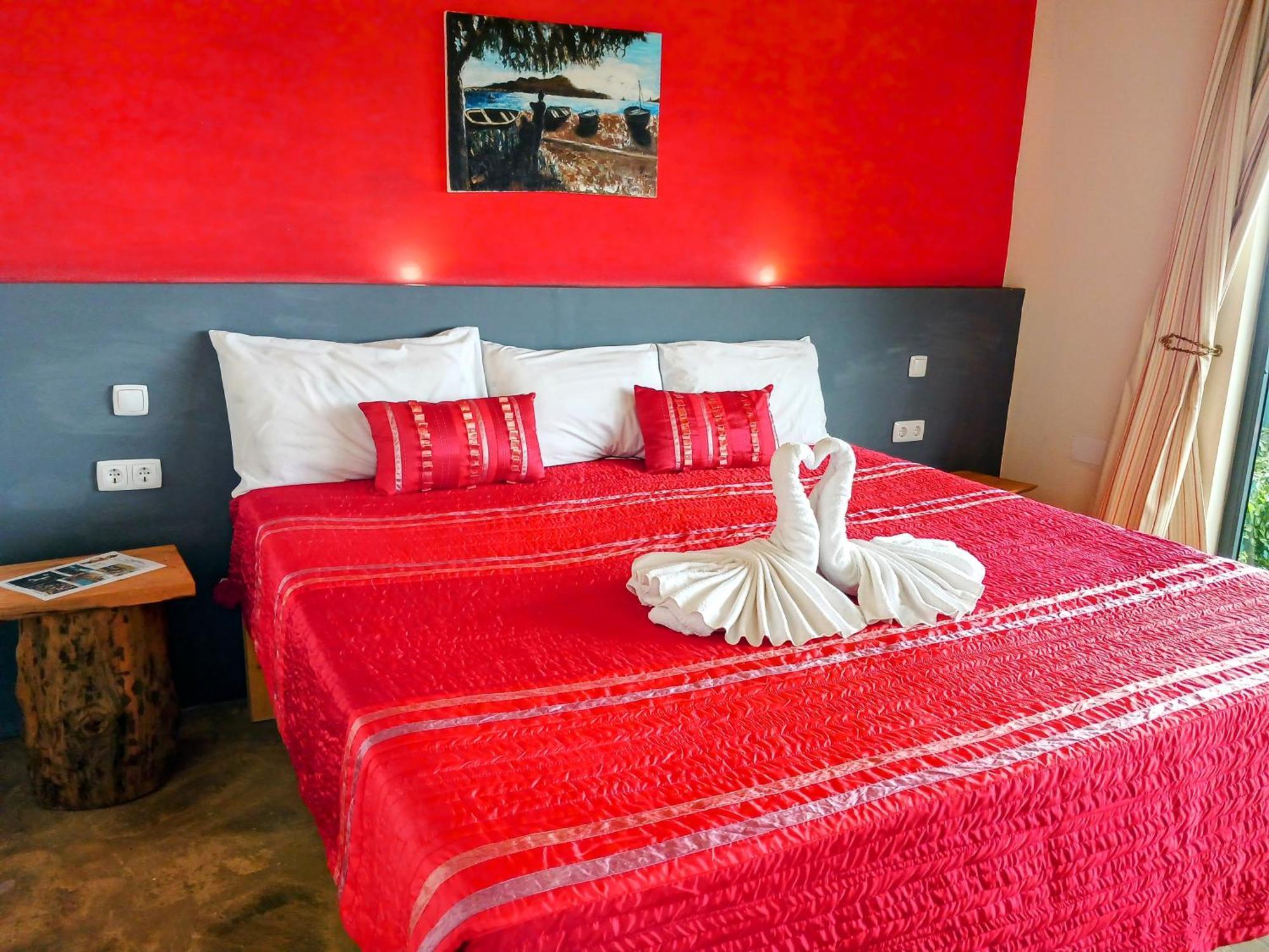 Hotel The Retreat à Monte Joana Extérieur photo